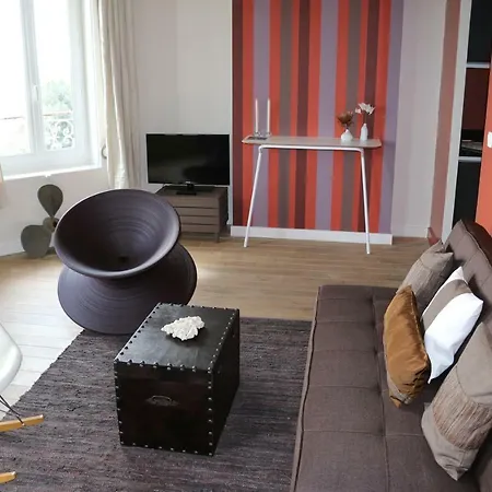 Maison Valmer - Le Negociant, Elegant F2 Classe 4 Etoiles